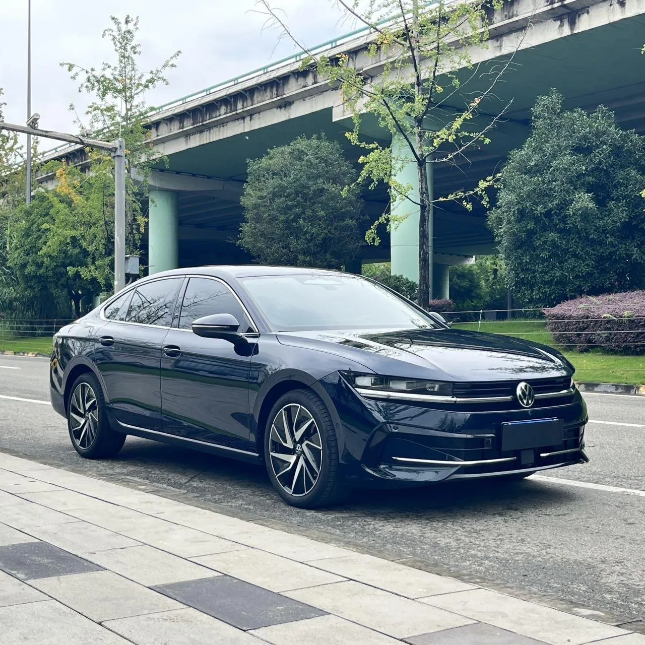 Volkswagen 2024 Magotan 2.0TSI 380TSI Extreme Edition Automatic 2
