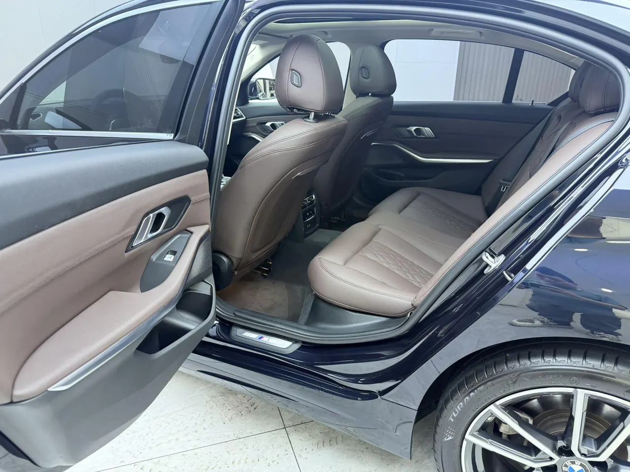 BMW 3 Series 2023 320Li 2.0T M Sports Suit Automatic Gear 13