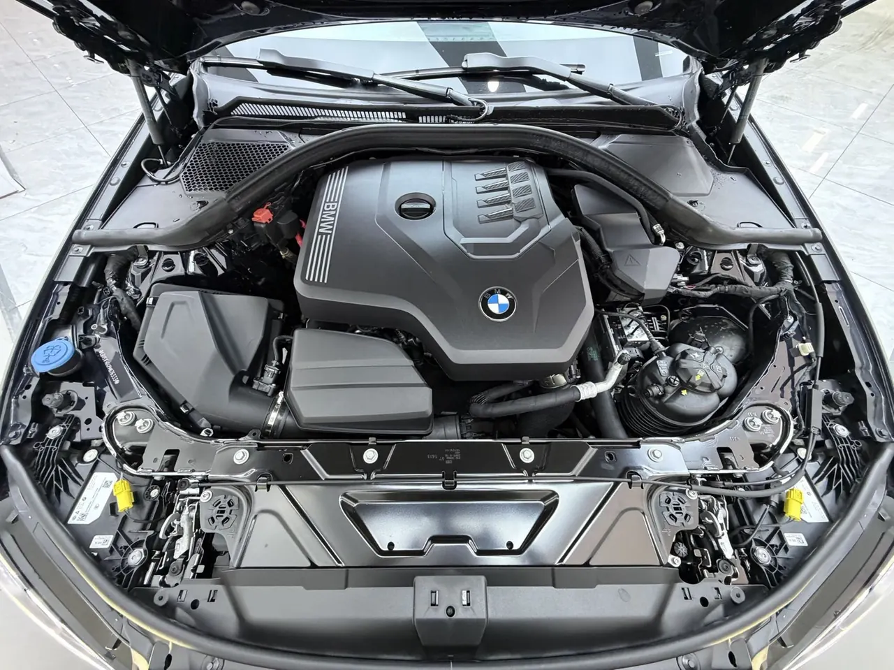 BMW 3 Series 2023 320Li 2.0T M Sports Suit Automatic Gear 21