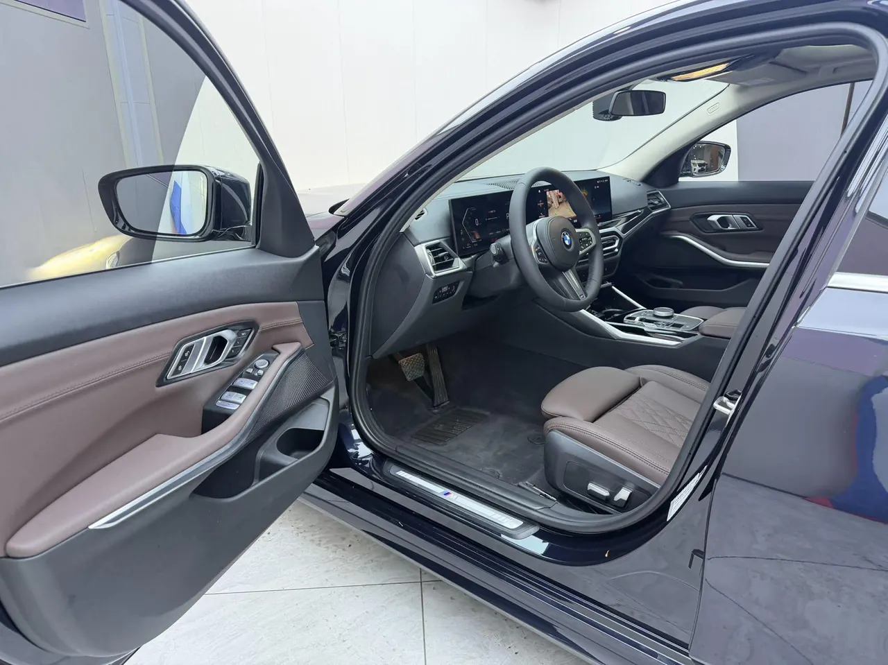 BMW 3 Series 2023 320Li 2.0T M Sports Suit Automatic Gear 7