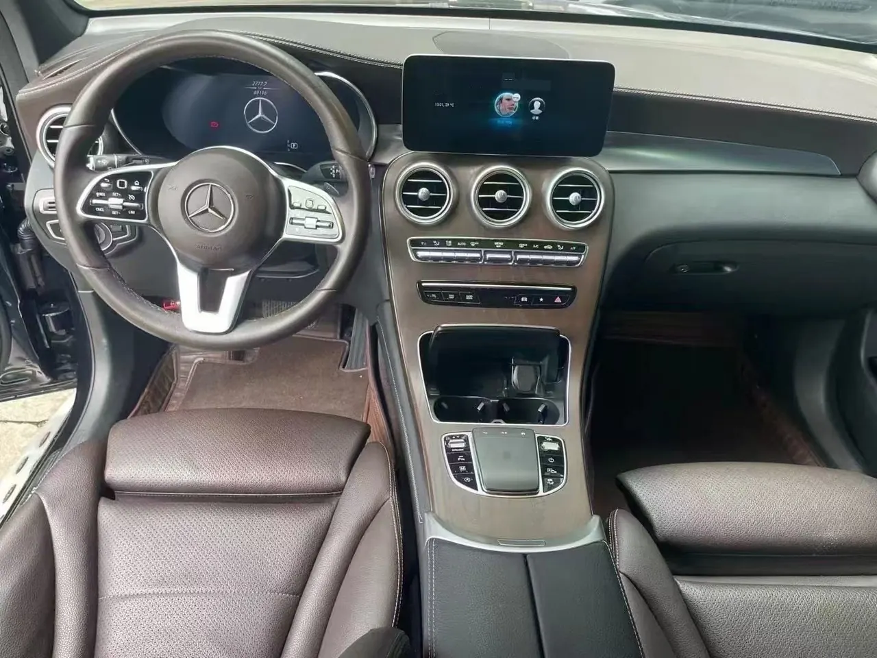 Mercedes Benz 2020 GLC 300 L 4MATIC 2.0T Dynamic (Modified) Automatic Gear 3