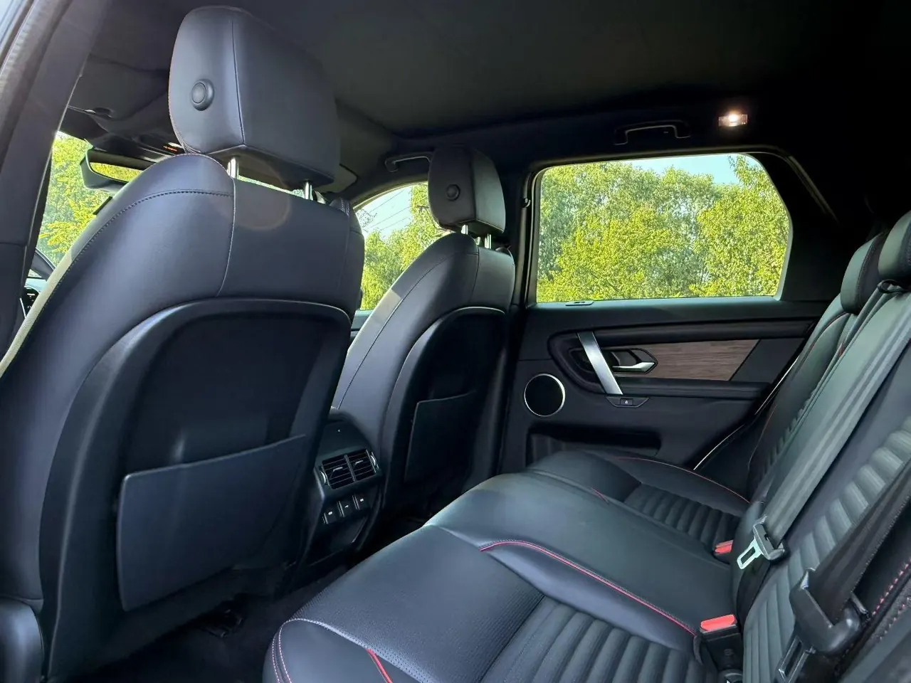 Land Rover 2020 Discovery Sports Edition 48V 2.0T 249PS R-Dynamic SE Performance Technology Edition 5-seat Automatic Gear 6