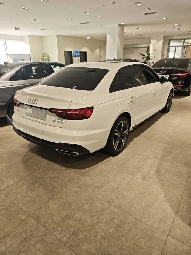 Audi 2023 A4L 2.0TFSI 40TFSI Deluxe Dynamic Automatic 3