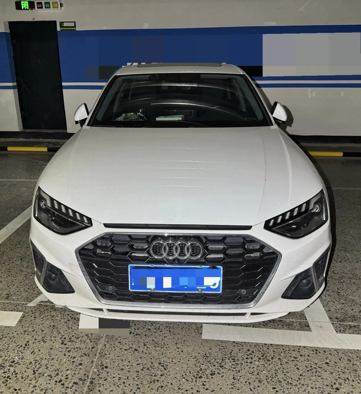 Audi 2024 A4L 2.0TFSI 40TFSI Fashion Dynamic Automatic 2