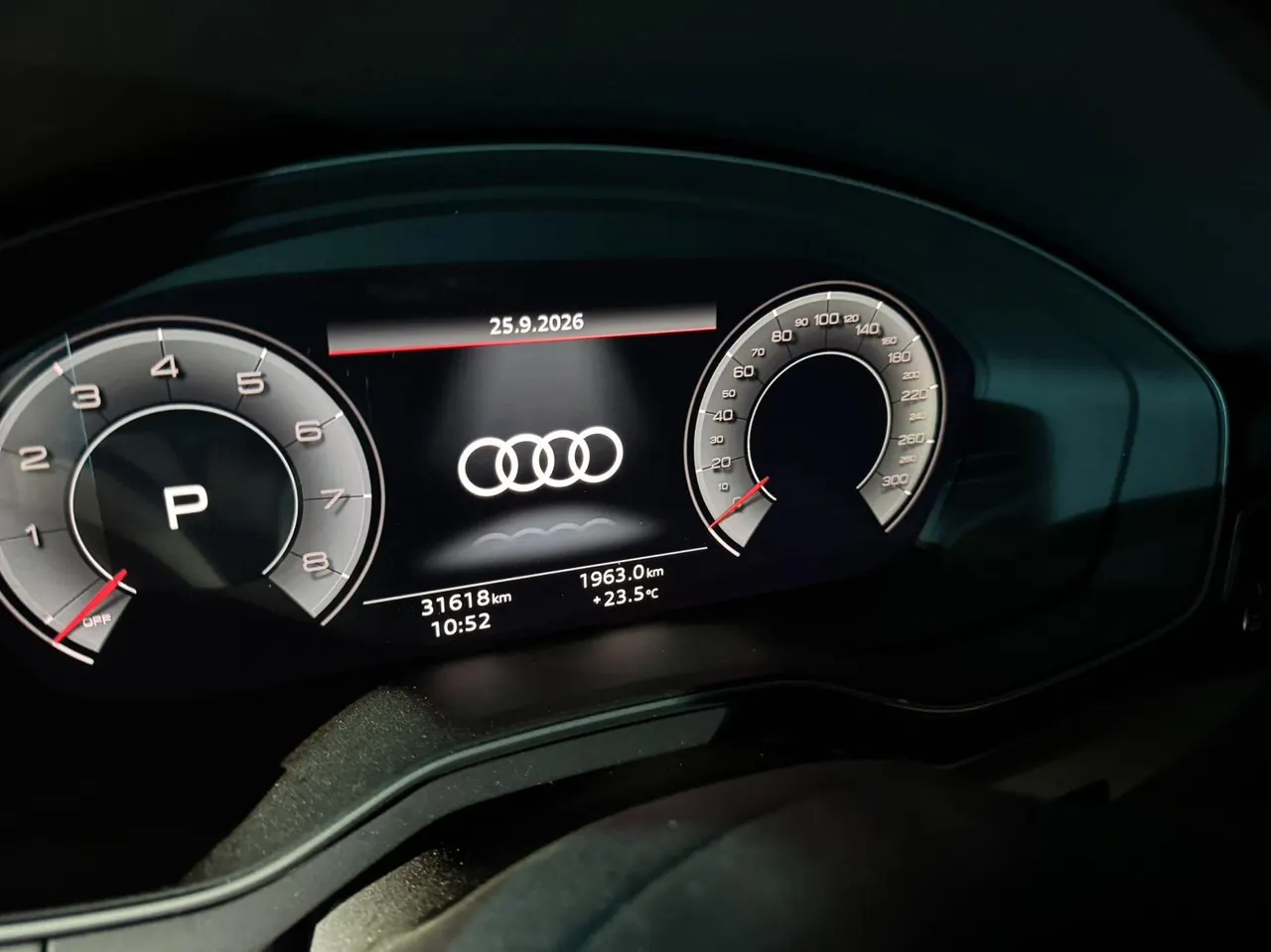 Audi 2024 A4L 2.0TFSI 40TFSI Fashion Dynamic Automatic 6