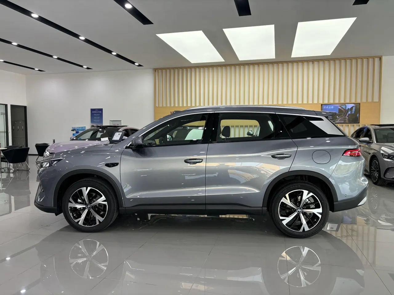 BYD Song Pro New Energy 2026 Song Pro DM-i 1.5 Stepless Flying Edition 301KM Excellent Automatic Gear 2
