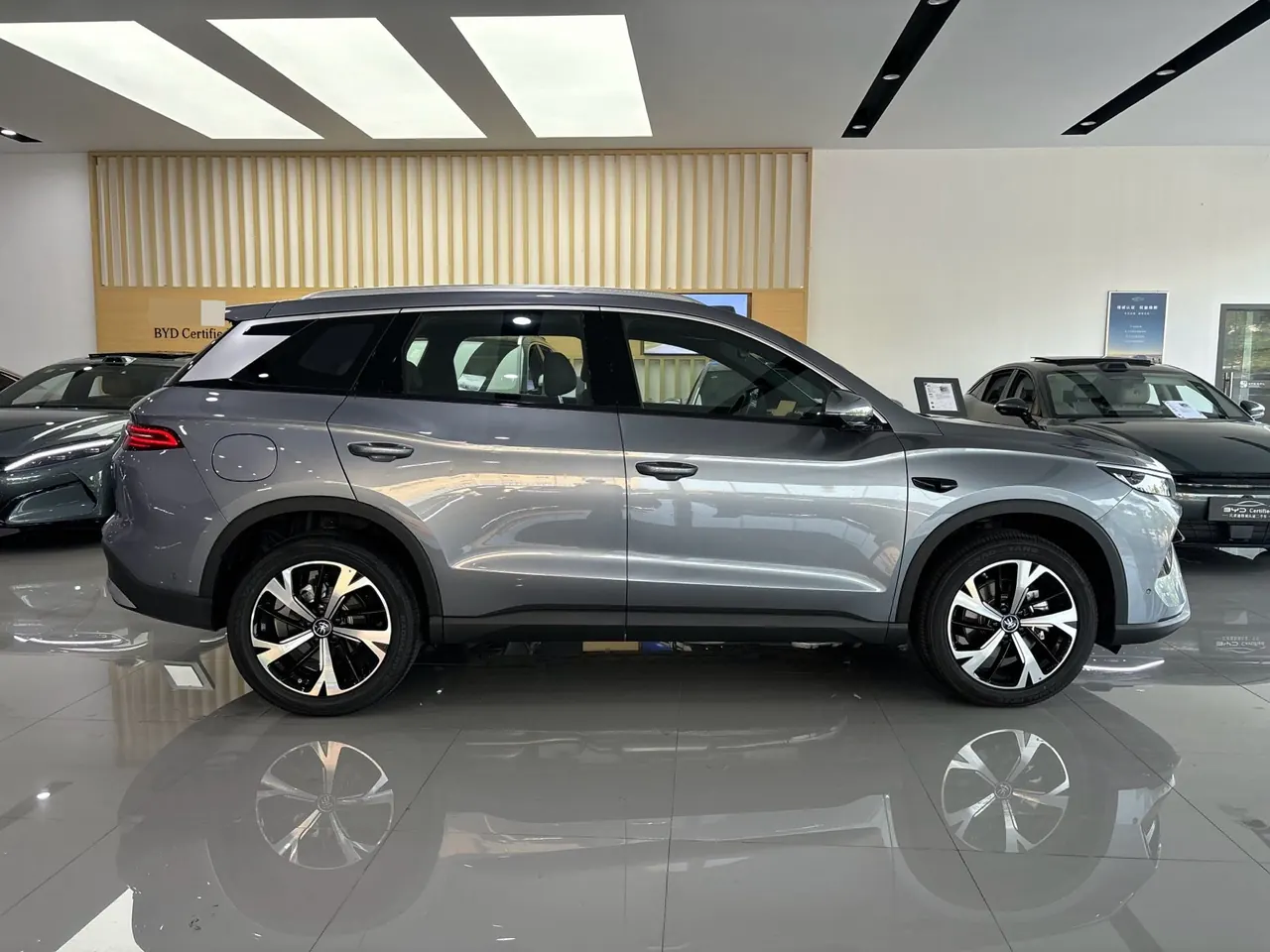 BYD Song Pro New Energy 2026 Song Pro DM-i 1.5 Stepless Flying Edition 301KM Excellent Automatic Gear 7