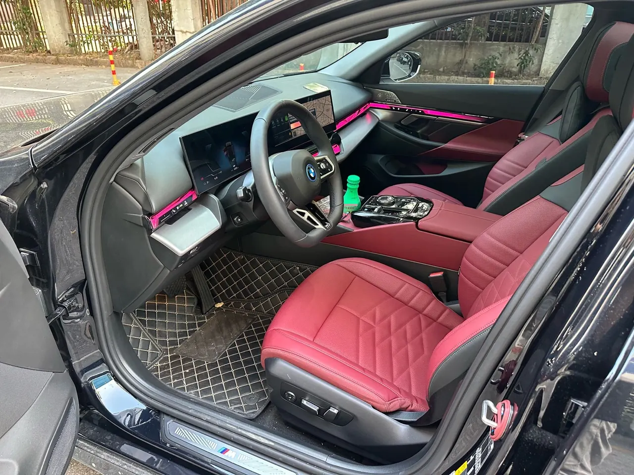 BMW 2026 i5 eDrive 40L M sports suit automatic gear 4