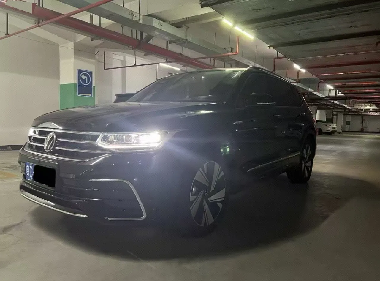 Открыть галерею: Volkswagen 2023 Tiguan L R-Line 2.0TSI 330TSI Two-Drive R-Line Yuexiang Edition (Revised) Automatic Gear