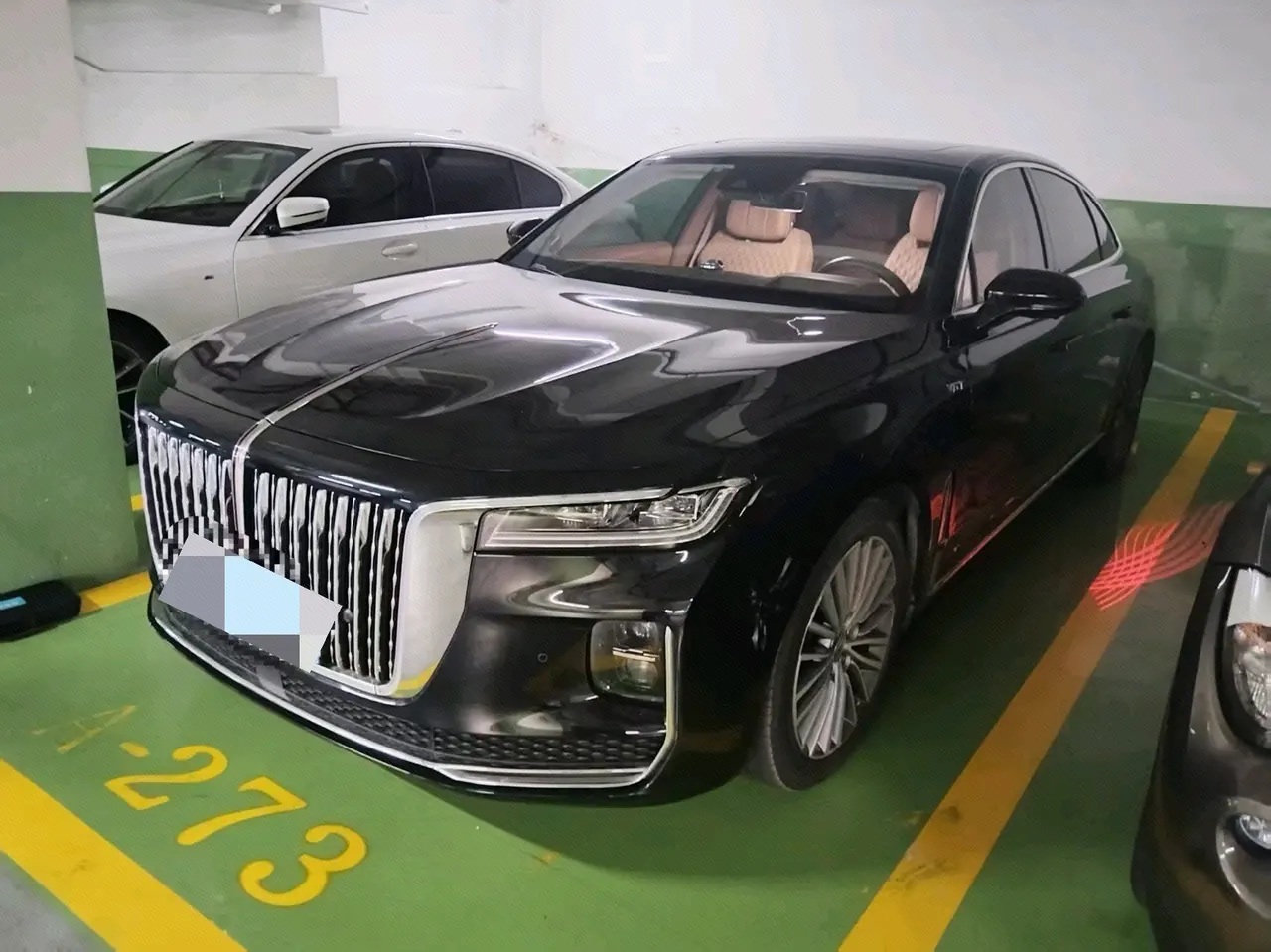 Open image lightbox: HongQi 2020 H9 3.0T Zhilian Qi Chang Edition Automatic Gear