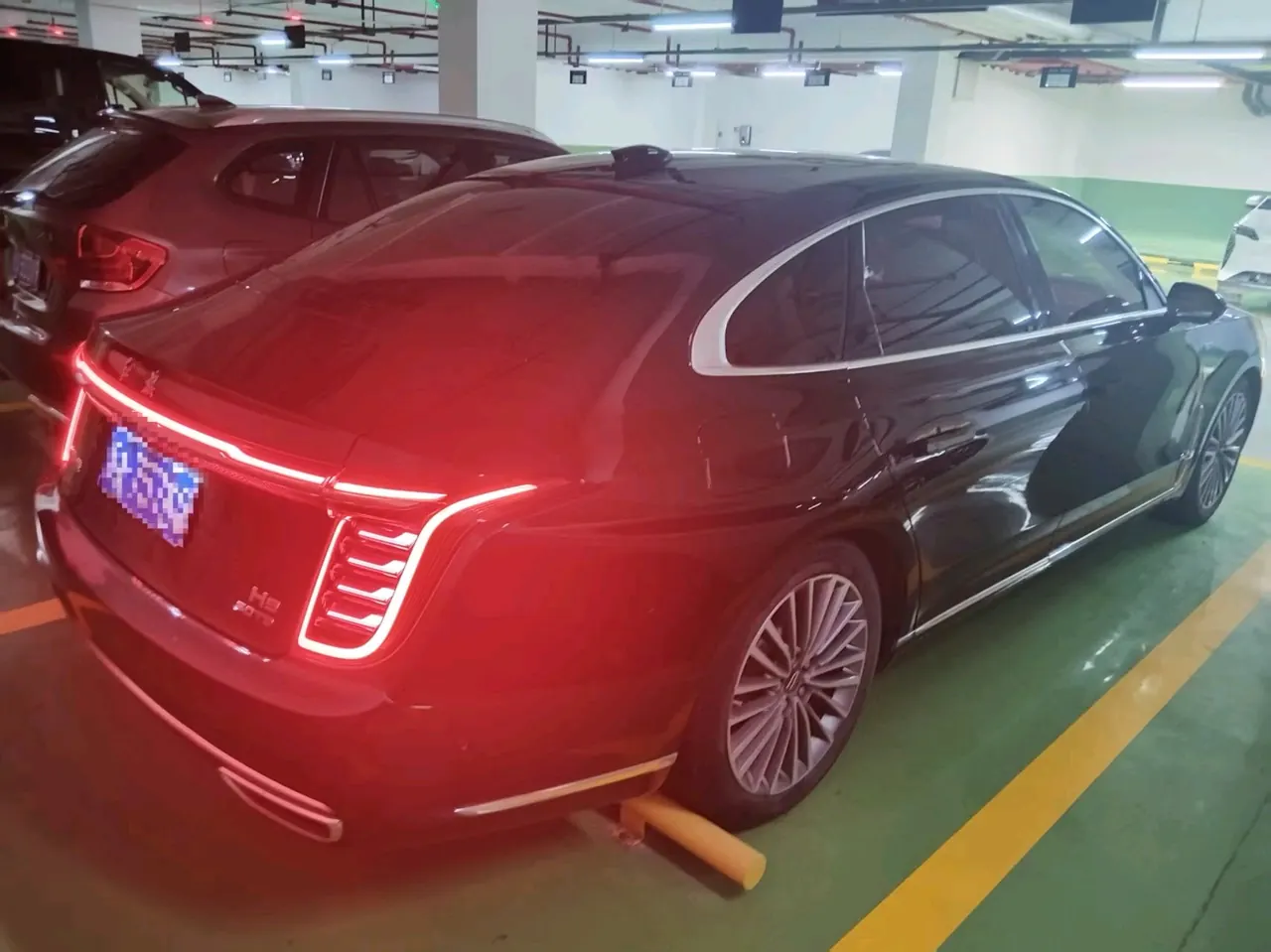 HongQi 2020 H9 3.0T Zhilian Qi Chang Edition Automatic Gear 6