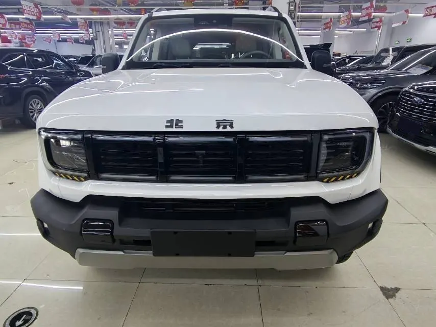 Beijing 2025 BJ40e Standard Edition Automatic 2