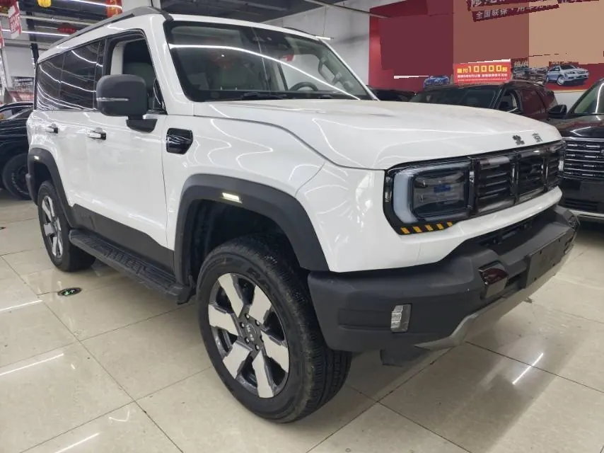 Beijing 2025 BJ40e Standard Edition Automatic 3