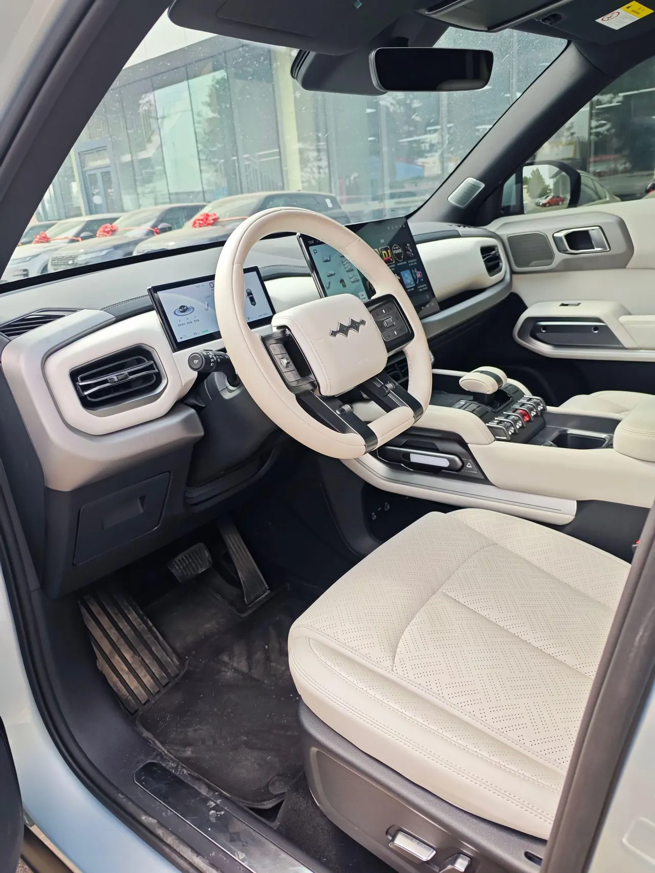 FangChengBao 2025 titanium 3 501KM four-wheel drive intelligent driving Ultra version automatic gear 4