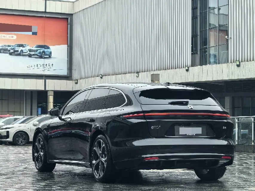 NIO 2025 ET5T 100kWh Touring automatic 4