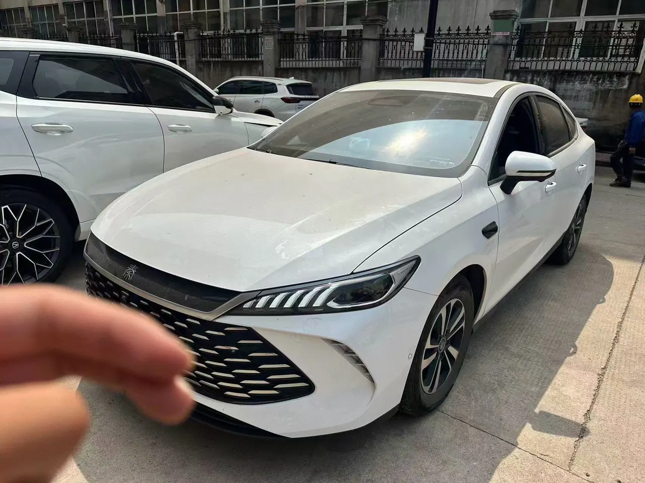 Open image lightbox: BYD 2025 Qin PLUS DM-i 1.5 stepless intelligent driving version 55KM Exceed automatic gear