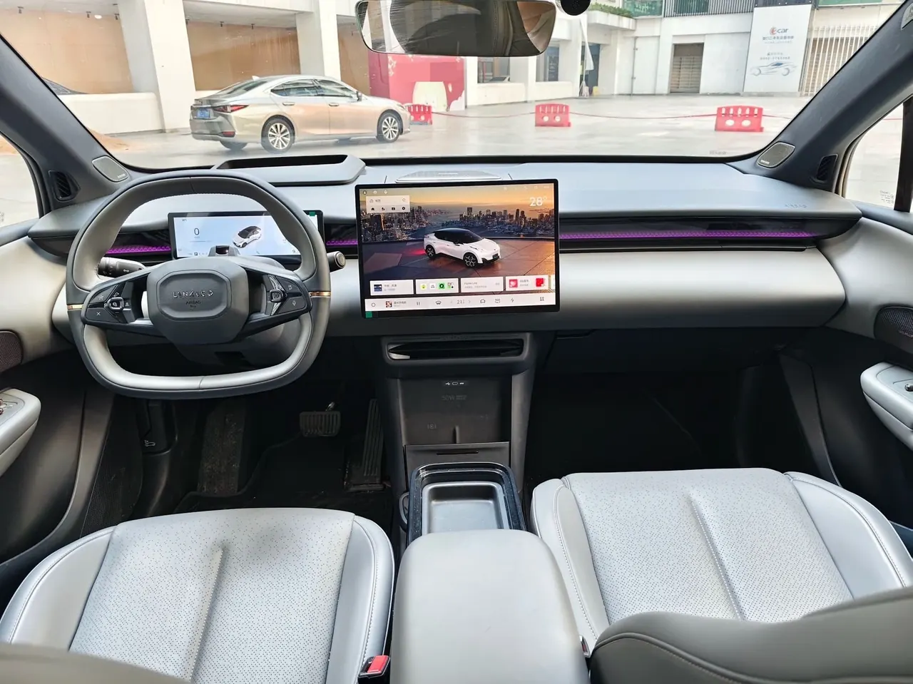 LYNK&amp;CO 2025 LYNK&amp;CO Z 20 530km Rear Drive Max Automatic 9