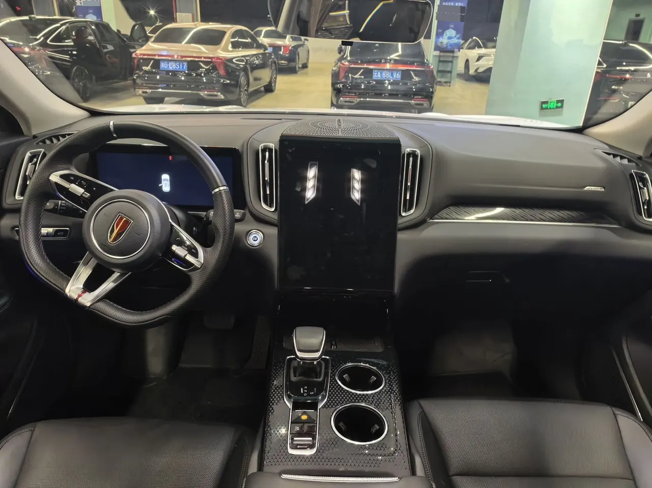 HongQi 2025 HS3 PHEV 1.5T 125km strength for 2 million commemorative automatic gear 3