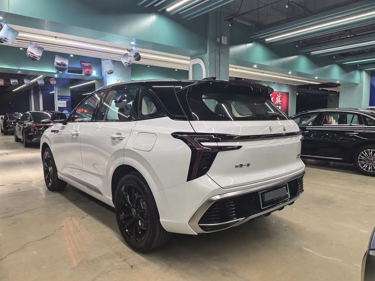 HongQi 2025 HS3 PHEV 1.5T 125km strength for 2 million commemorative automatic gear 4