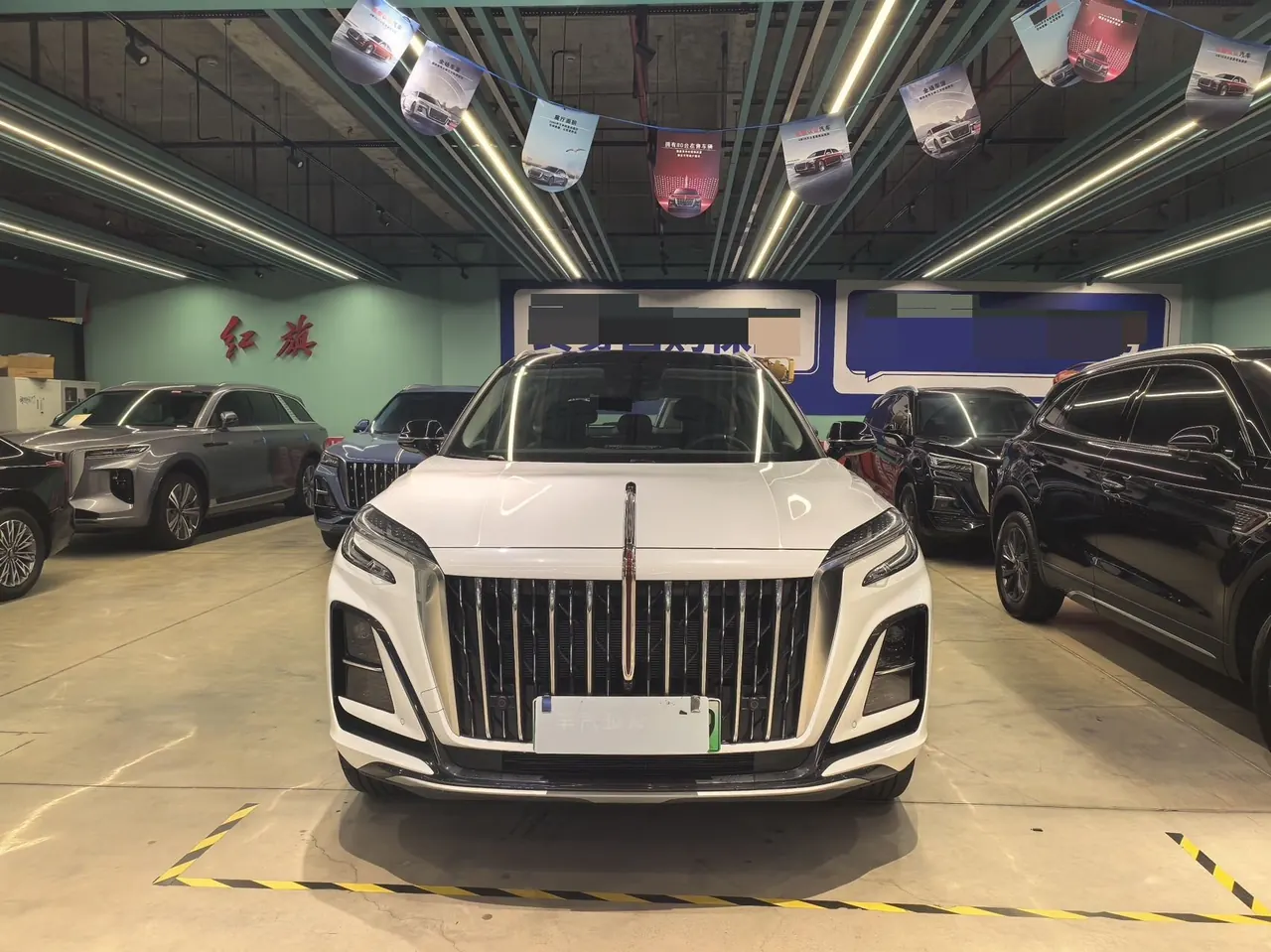 HongQi 2025 HS3 PHEV 1.5T 125km strength for 2 million commemorative automatic gear 5