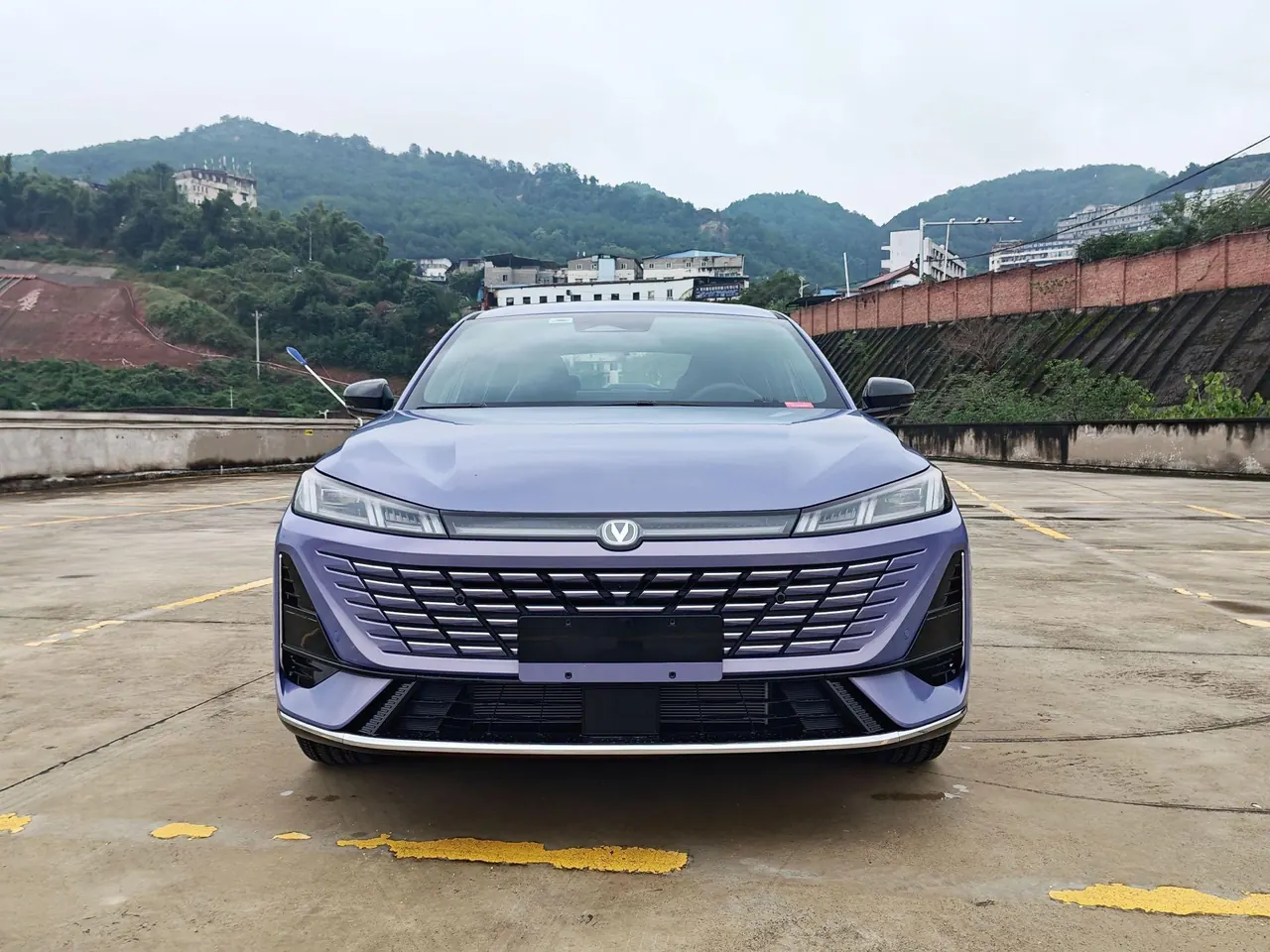 ChangAn 2026 Yidong HEV 1.5 Blue Whale Super Qing Zhixiang Automatic Gear 2