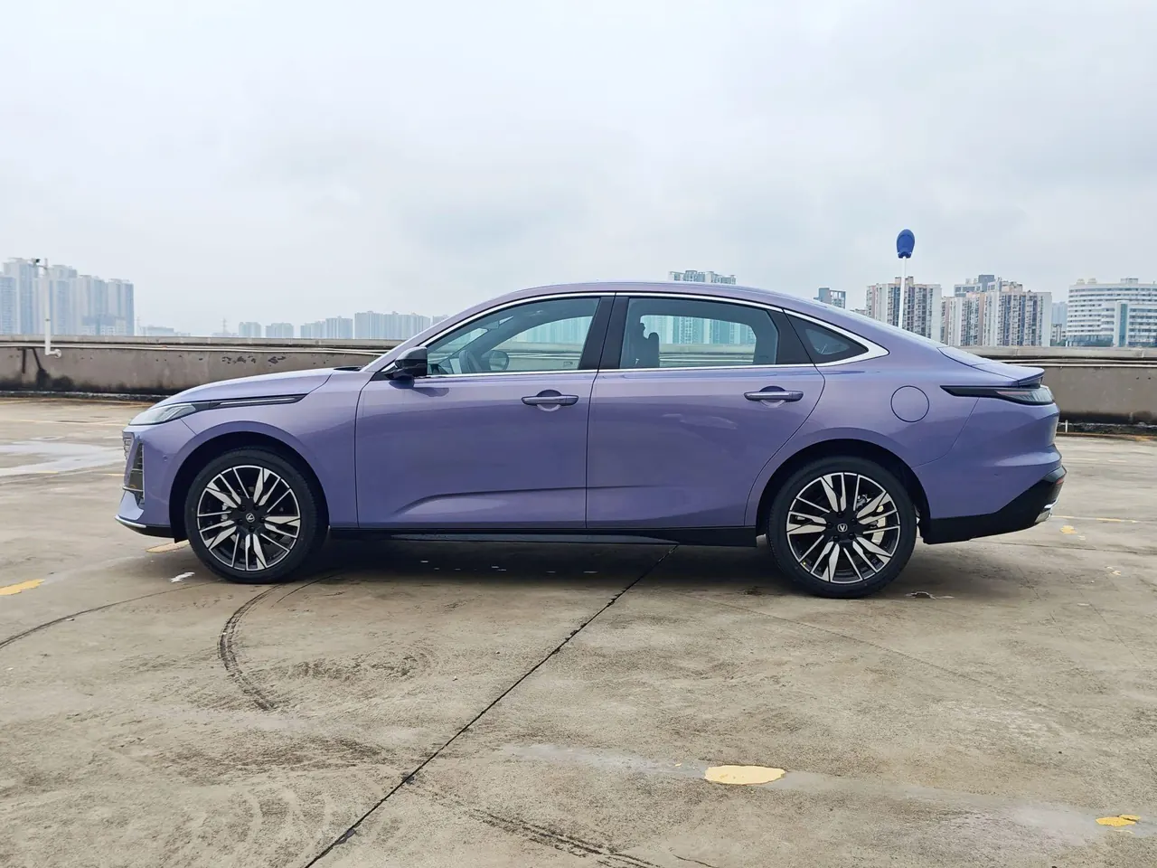 ChangAn 2026 Yidong HEV 1.5 Blue Whale Super Qing Zhixiang Automatic Gear 4