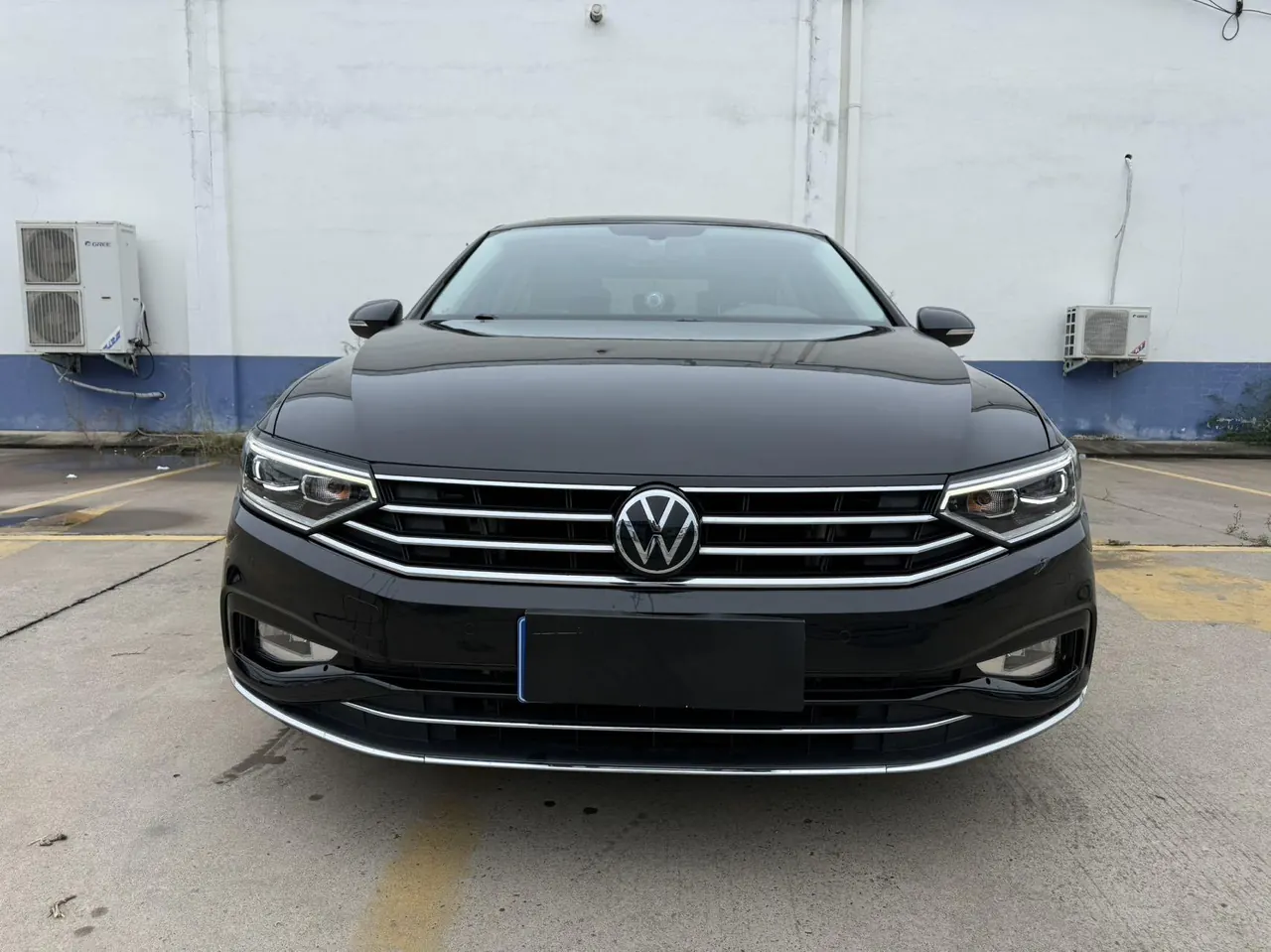 Volkswagen 2020 Magotan 2.0TSI 330TSI luxury automatic transmission 2