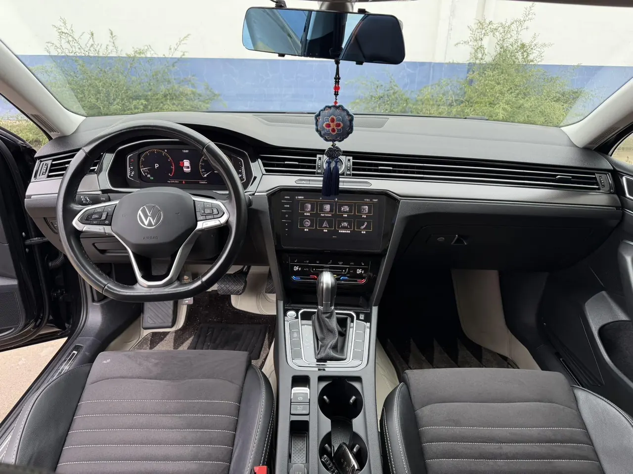 Volkswagen 2020 Magotan 2.0TSI 330TSI luxury automatic transmission 6