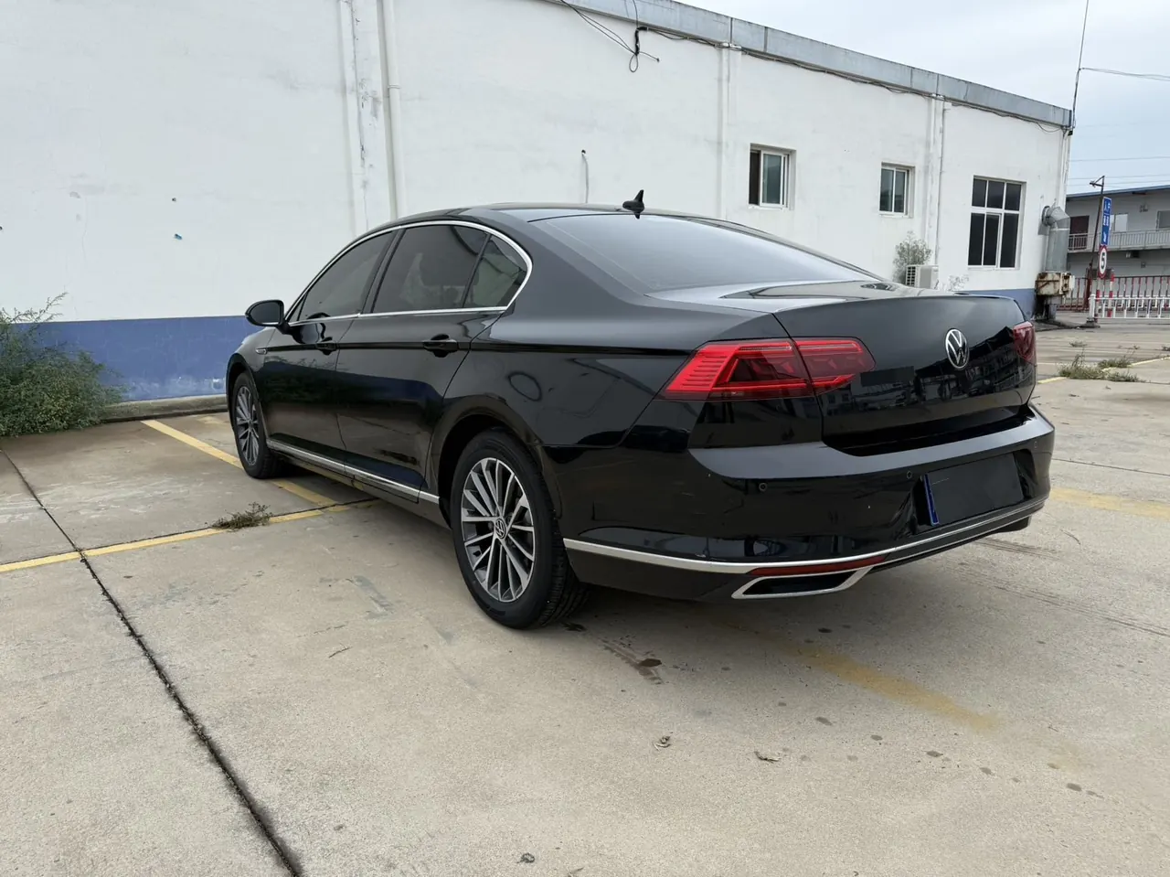 Volkswagen 2020 Magotan 2.0TSI 330TSI luxury automatic transmission 9