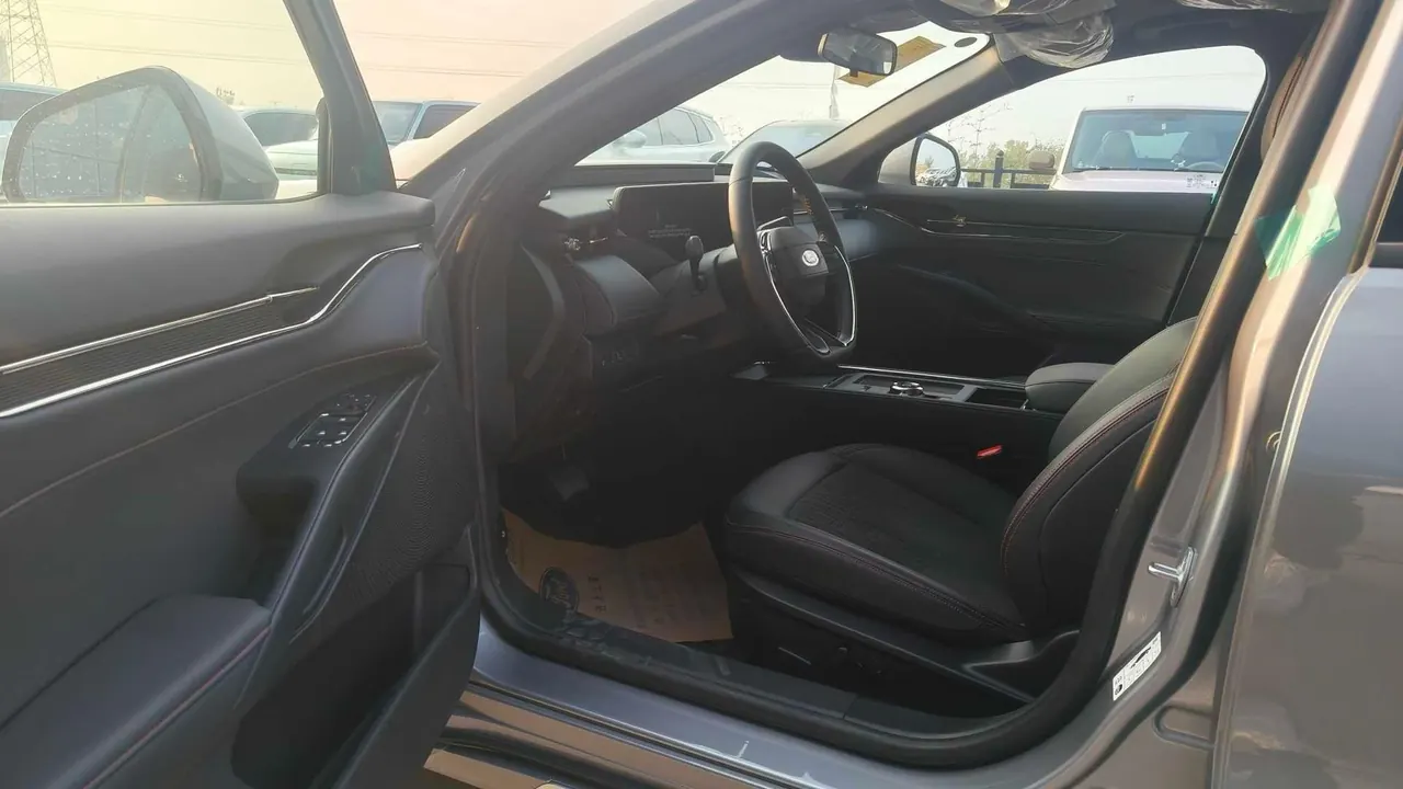 Ford 2025 Mondeo 1.5T EcoBoost Shuya Automatic Gear 5