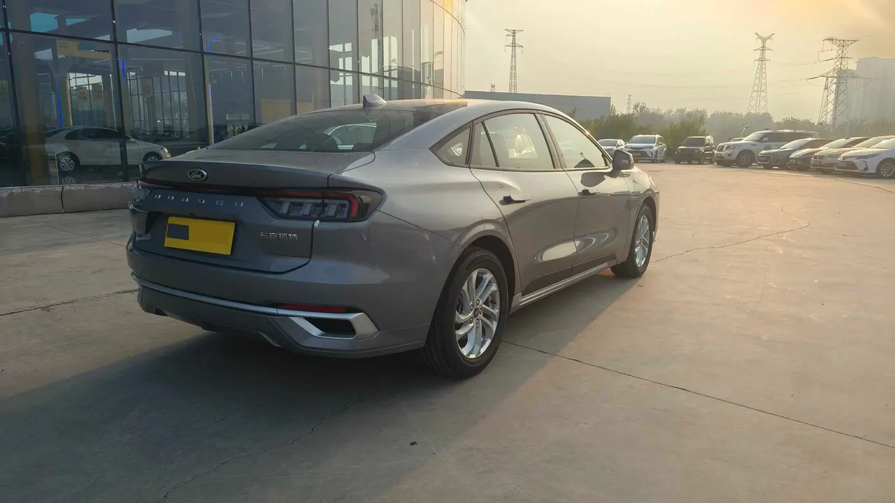 Ford 2025 Mondeo 1.5T EcoBoost Shuya Automatic Gear 7