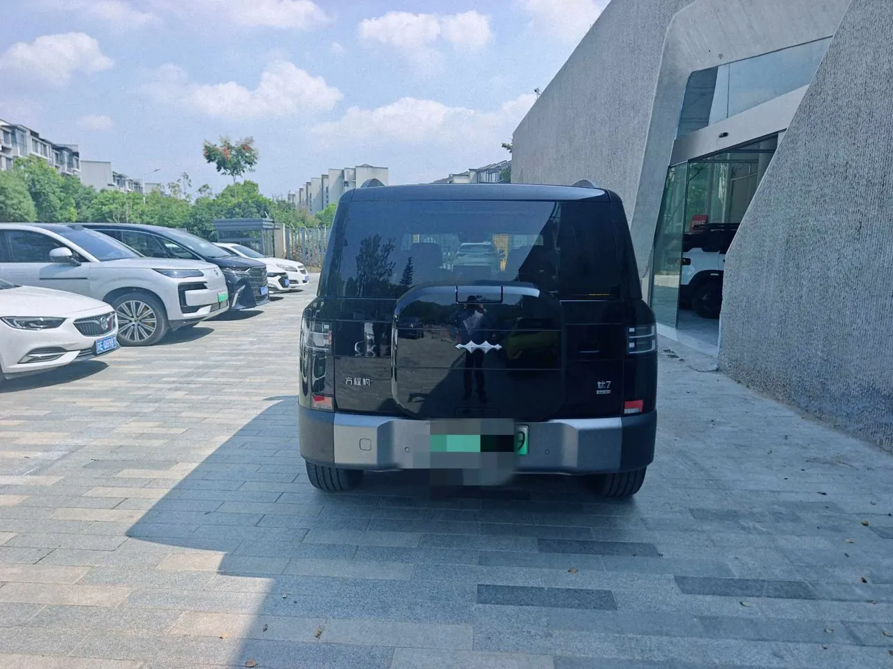 FangChengBao 2025 titanium 7 1.5T stepless 190KM four-wheel drive Ultra version of automatic gear 4
