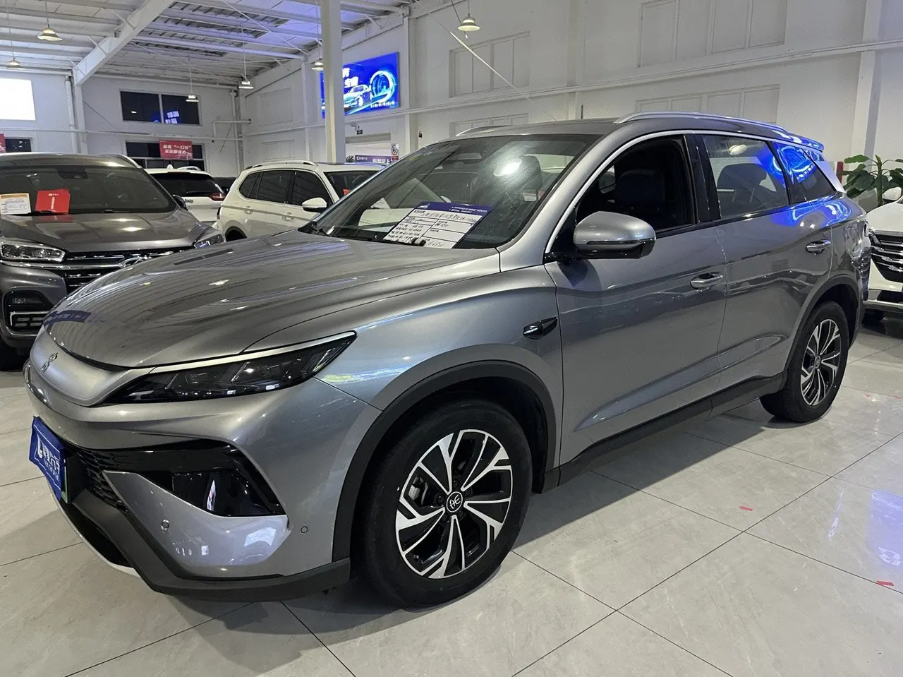 Открыть галерею: BYD Song Pro New Energy 2025 Song Pro DM-i 1.5 Stepless Smart Driving Edition 115KM Exceed Automatic Gear