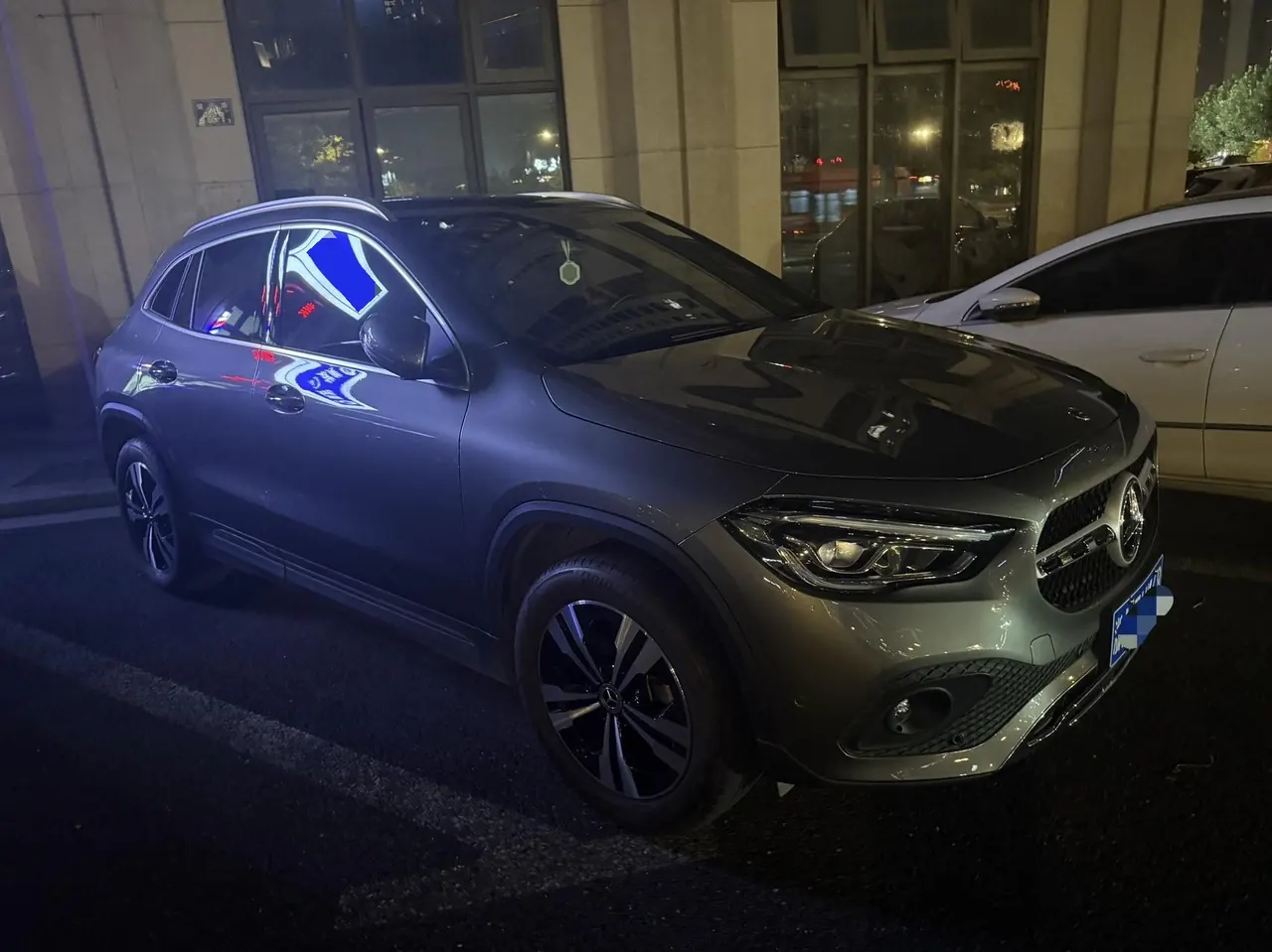 Mercedes Benz 2020 GLA 200 1.3T automatic gear 2