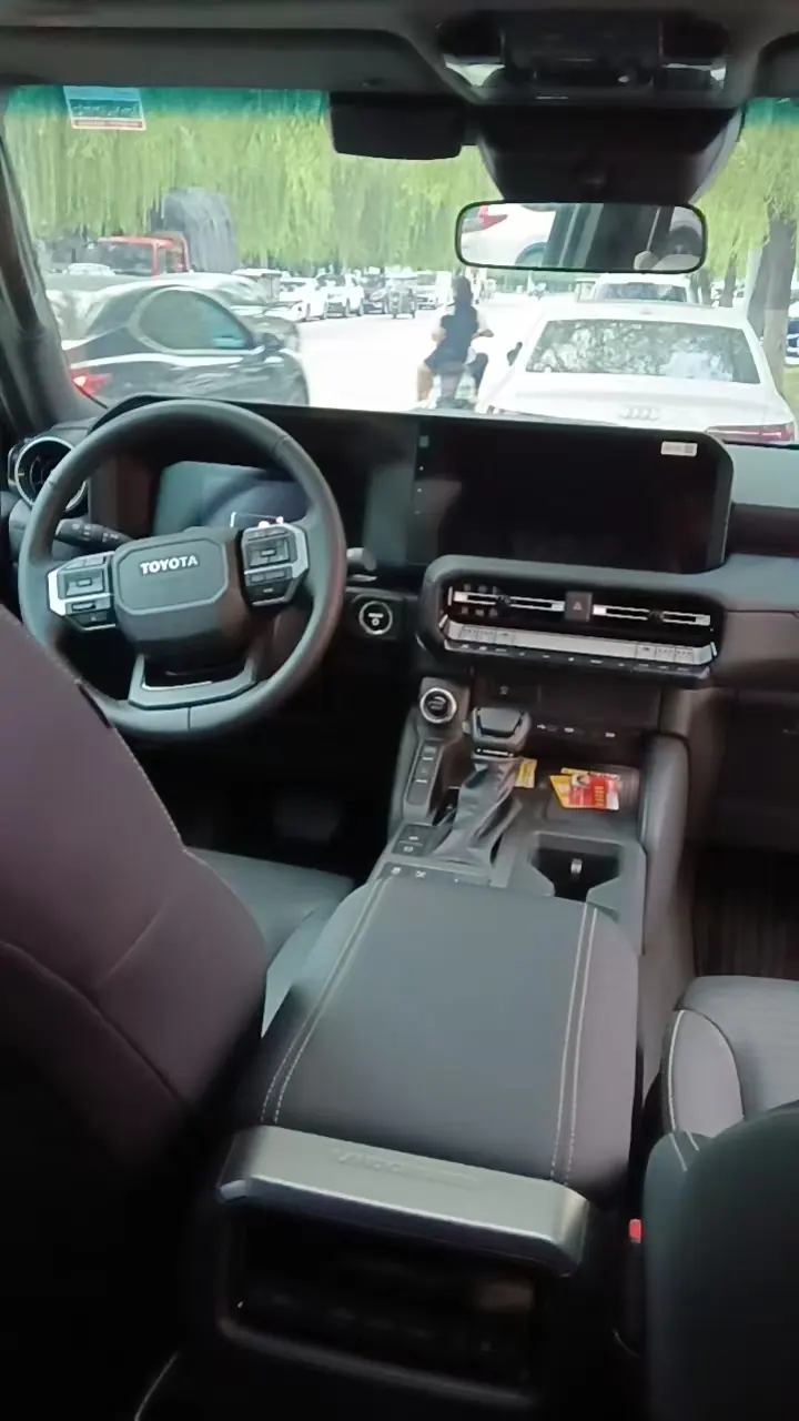 Toyota 2025 Prado HEV 2.4T all-around TX version 5-seat automatic gear 4