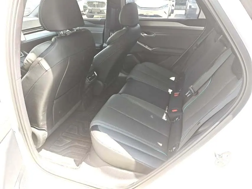 BYD 2025 Qin L EV 545KM Excellent Automatic Gear 4