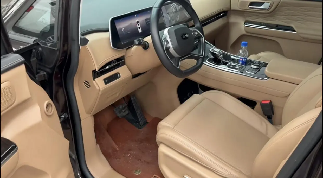 JAC 2022 Refine M4 2.0TGDI Administrative Automatic Transmission 2