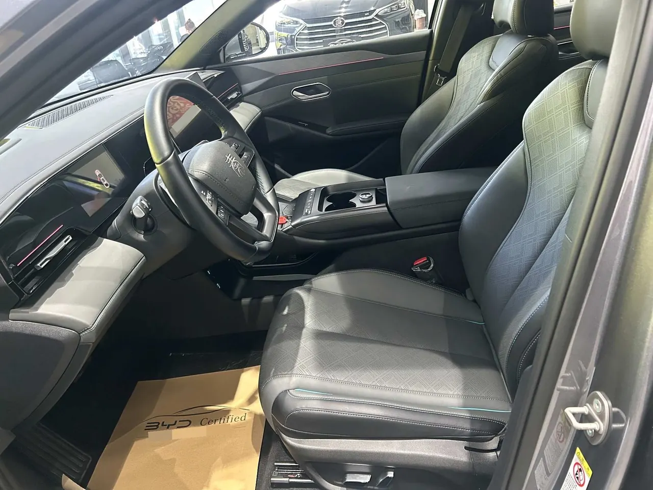 BYD 2025 Qin L EV 545KM Exceed automatic gear 5