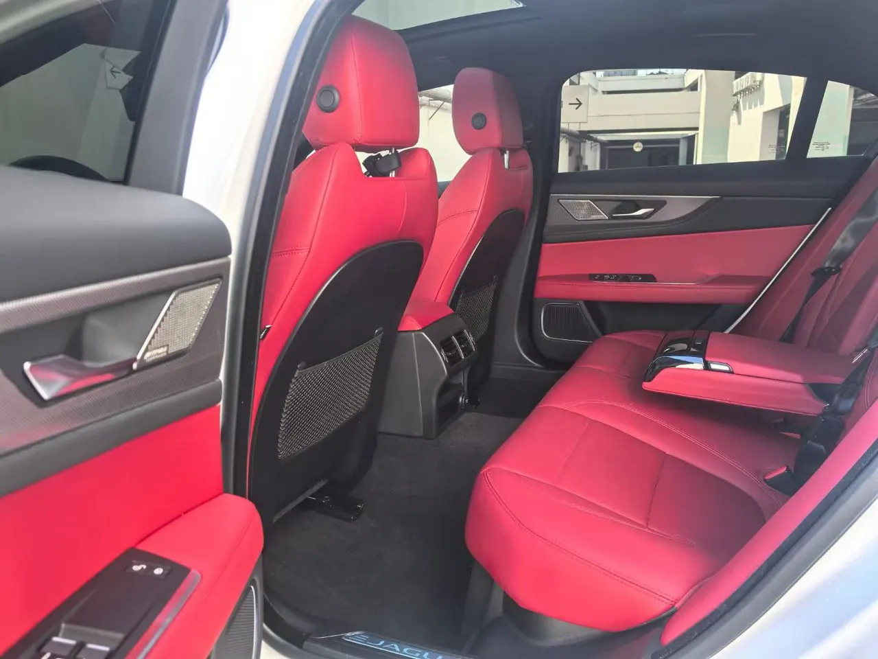 Jaguar 2020 XEL 2.0T 200PS R-DYNAMIC S Enterprising Sports Edition Automatic Gear 4