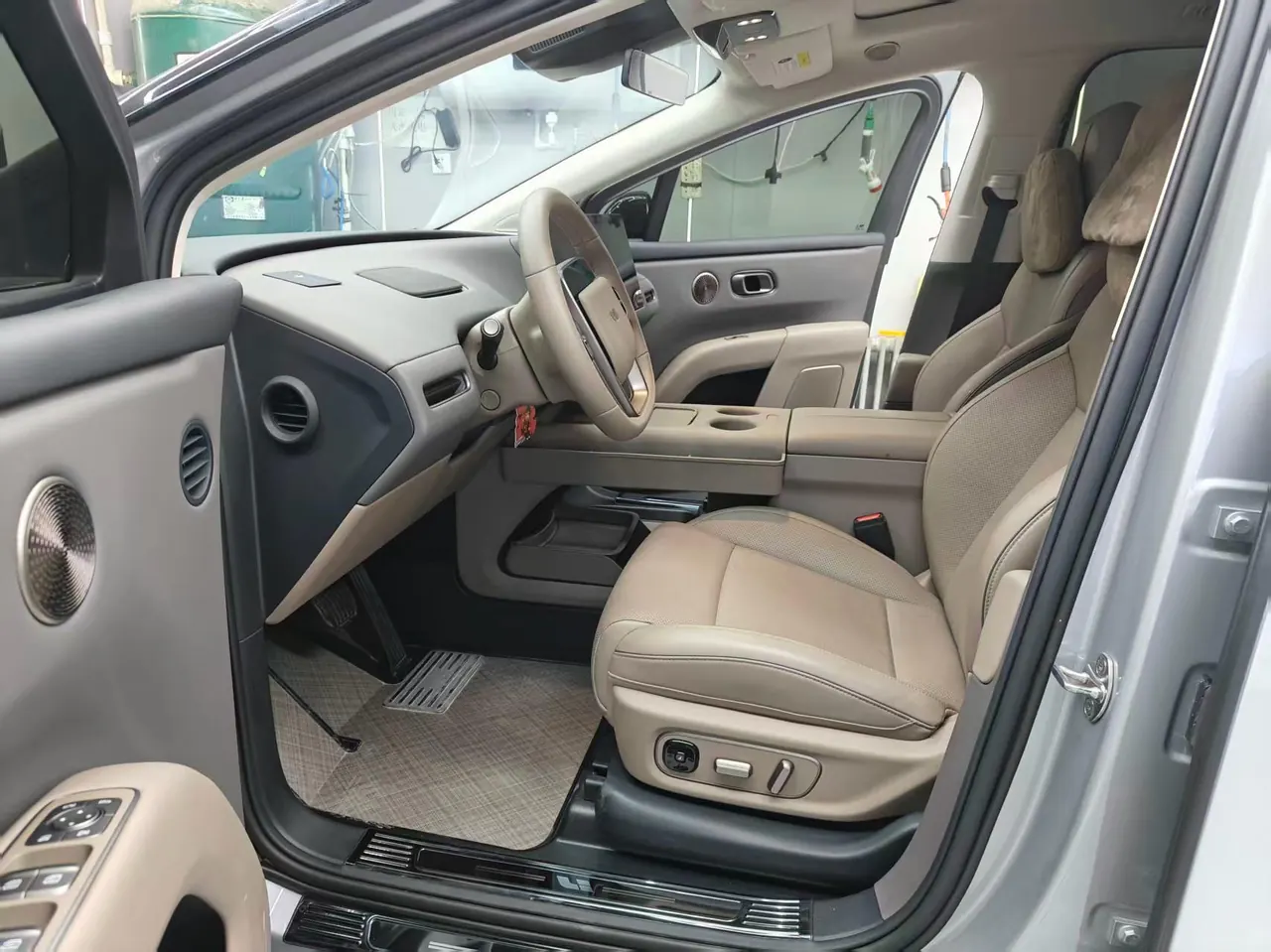 Li 2025 i8 Standard Edition Automatic Gear 5