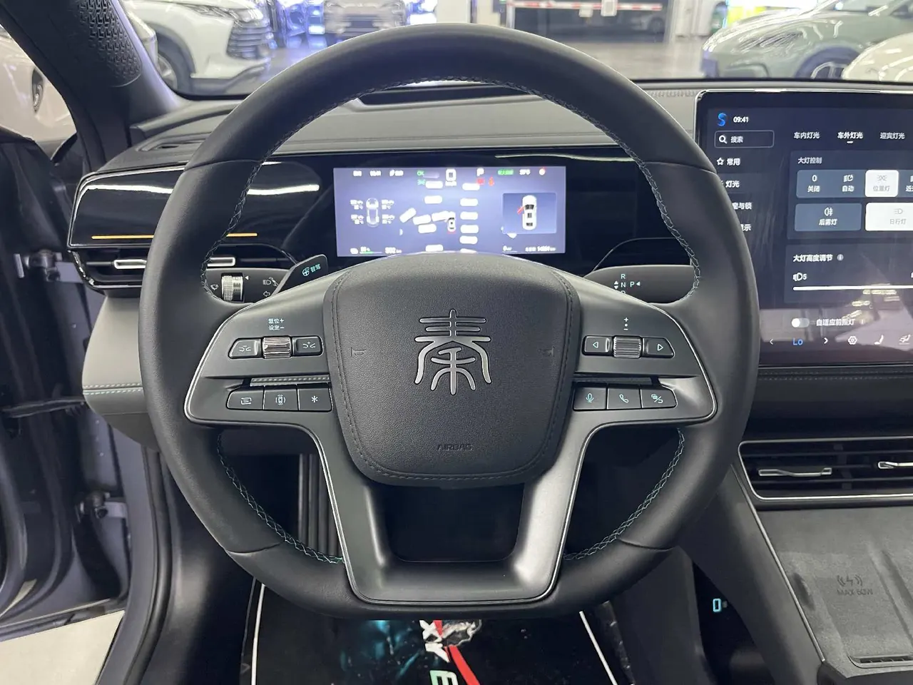 BYD 2025 Qin L EV 545KM cloud chariot type automatic gear 5