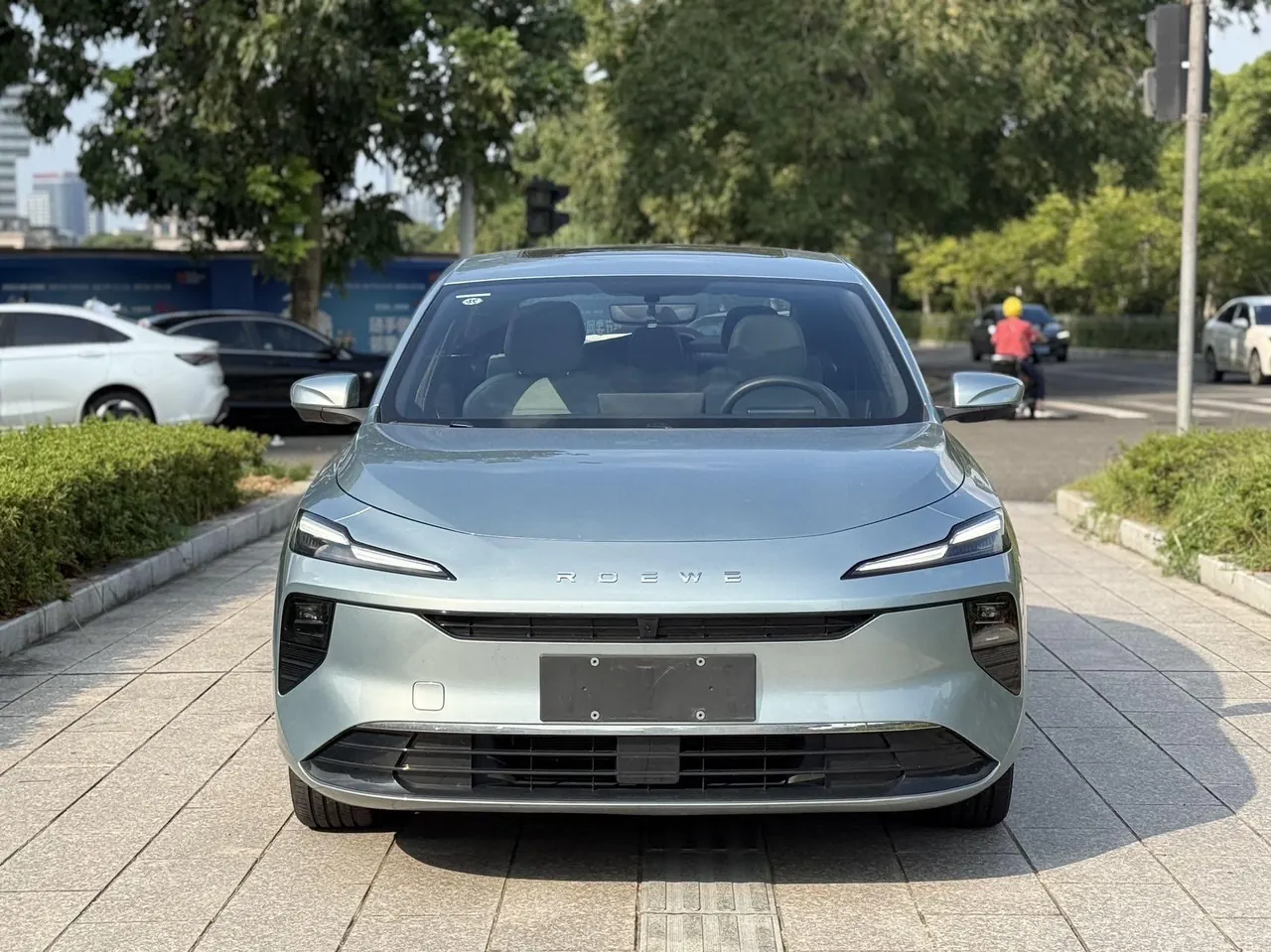 Roewe 2025 D6 520km Luxury Edition Automatic 2