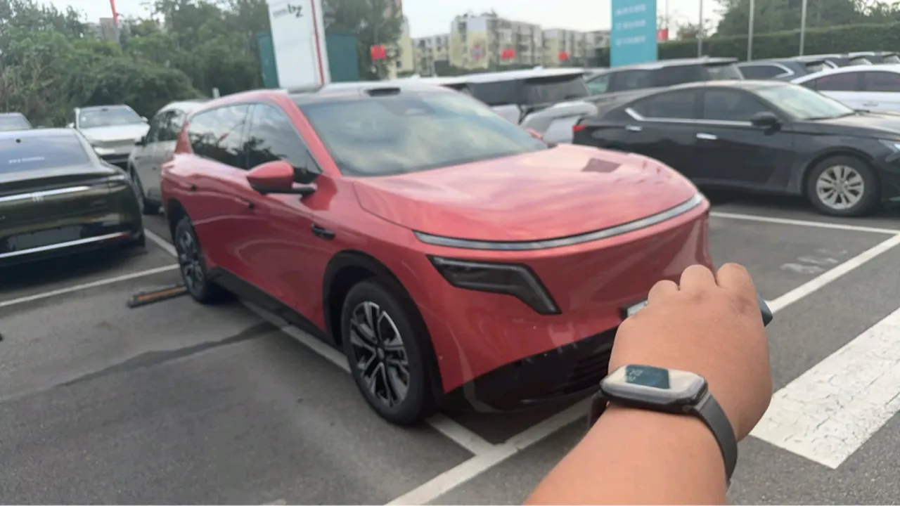 Nissan 2026 NX 8 650 Max Automatic 3