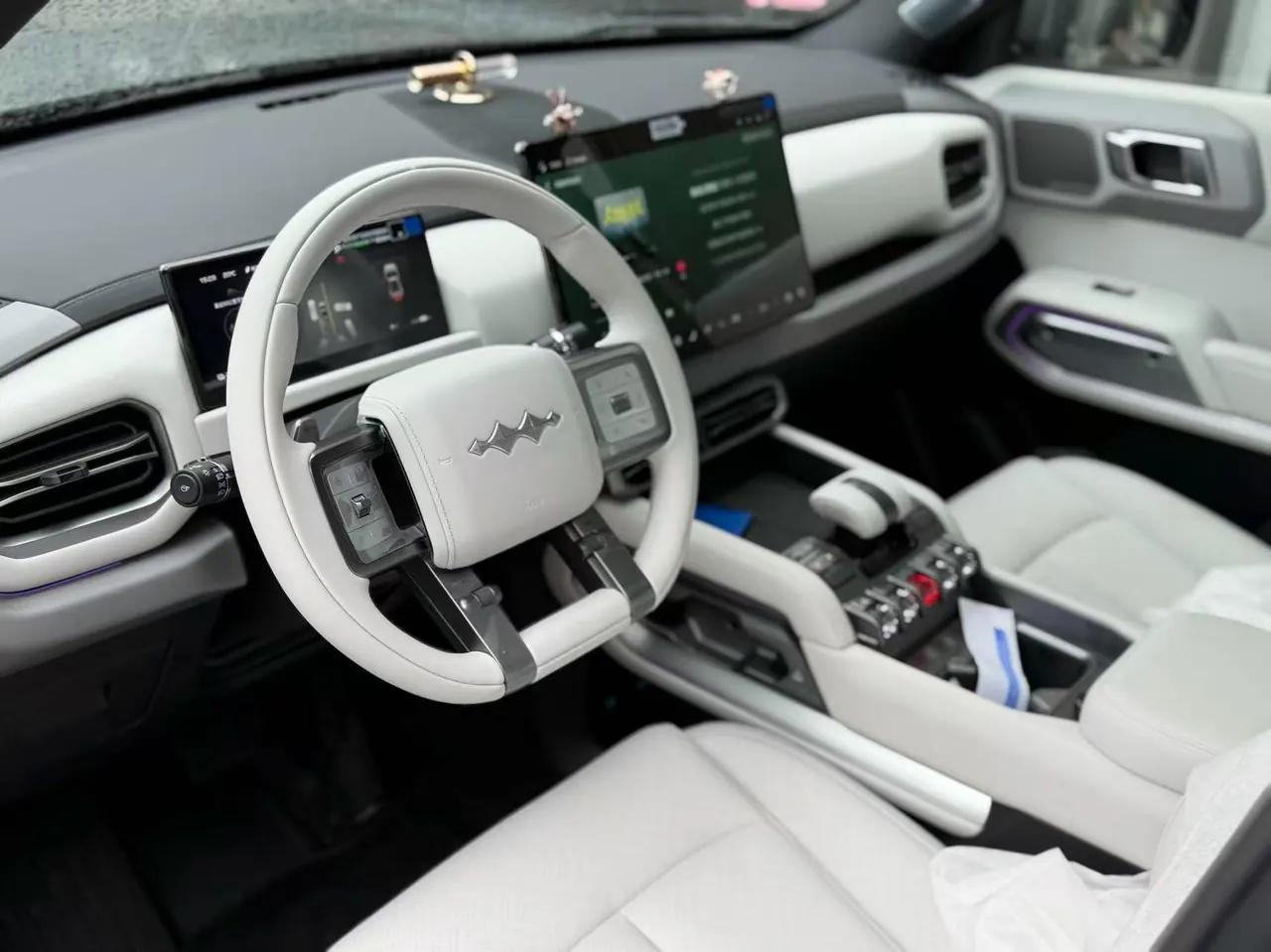 FangChengBao 2025 titanium 3 501KM four-wheel drive intelligent driving Ultra version automatic gear 6