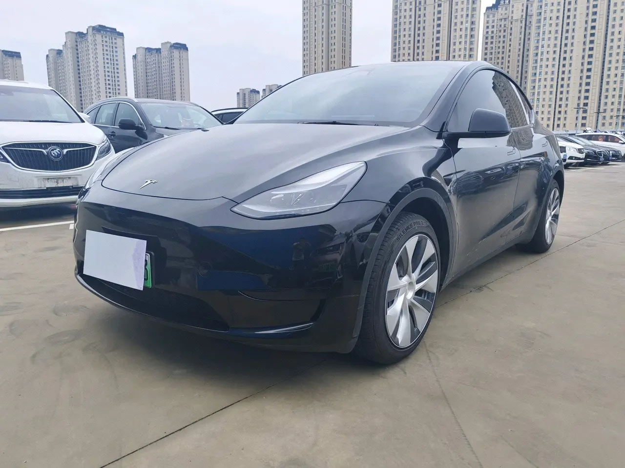 Открыть галерею: Tesla 2022 Model Y rear-wheel drive version automatic transmission