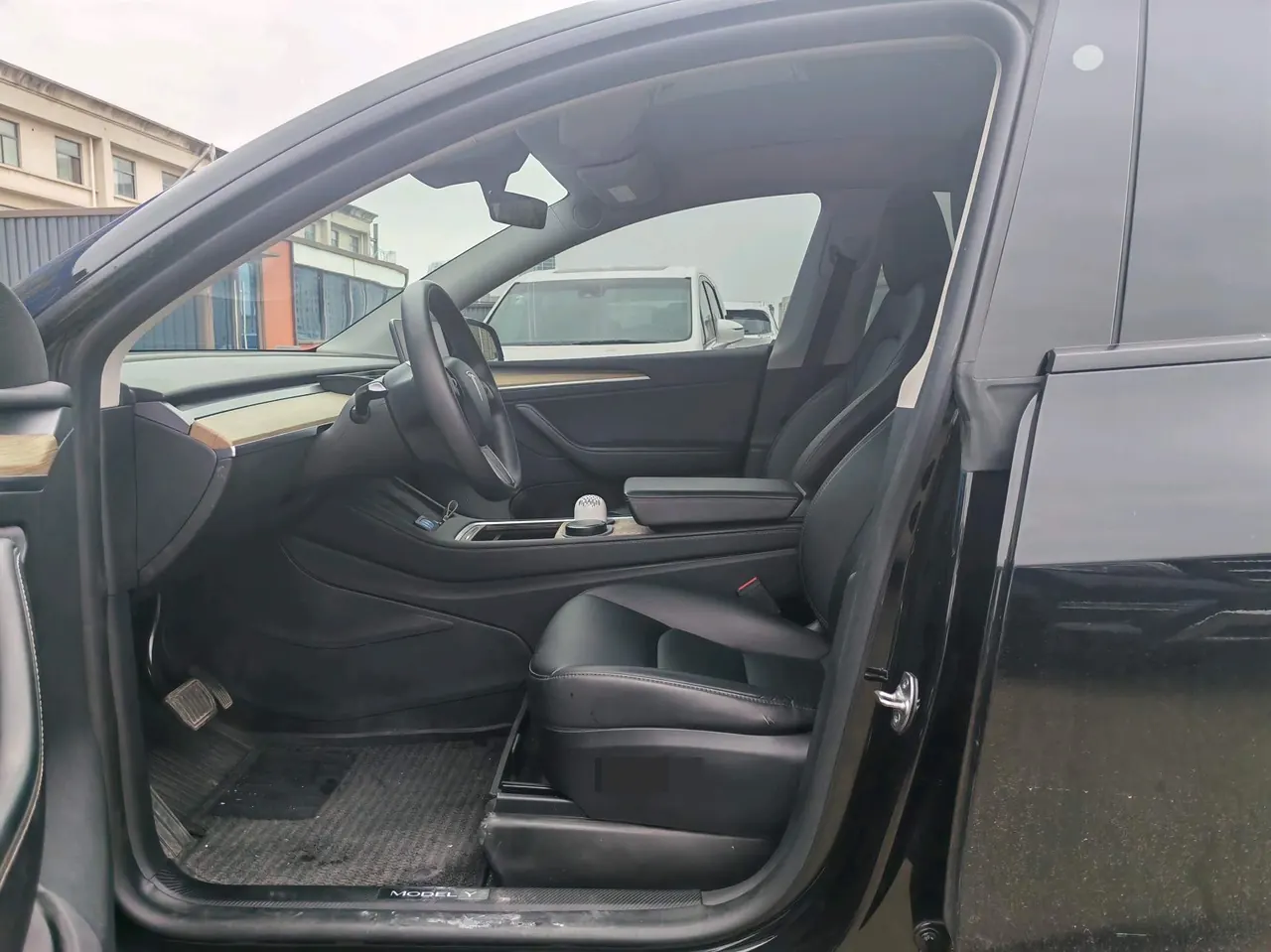 Tesla 2022 Model Y rear-wheel drive version automatic transmission 4