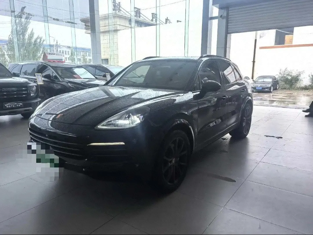 Porsche Cayenne New Energy (Imported) 2023 Cayenne Oil and Electric Hybrid 2.0T Platinum Automatic Gear - View 1
