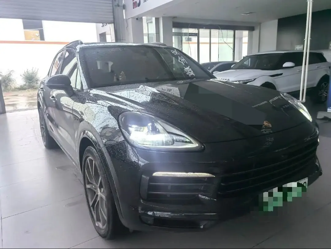 Porsche Cayenne New Energy (Imported) 2023 Cayenne Oil and Electric Hybrid 2.0T Platinum Automatic Gear 3