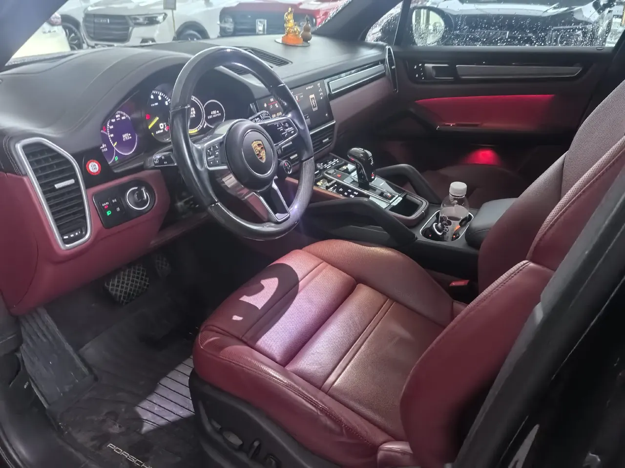 Porsche Cayenne New Energy (Imported) 2023 Cayenne Oil and Electric Hybrid 2.0T Platinum Automatic Gear 4