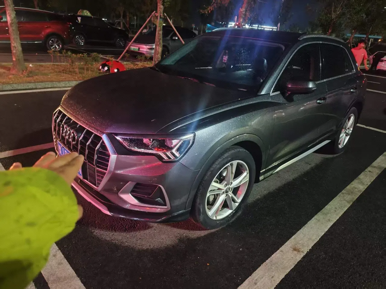 Открыть галерею: Audi 2020 Q3 2.0TFSI 40TFSI Fashion Elegant Automatic